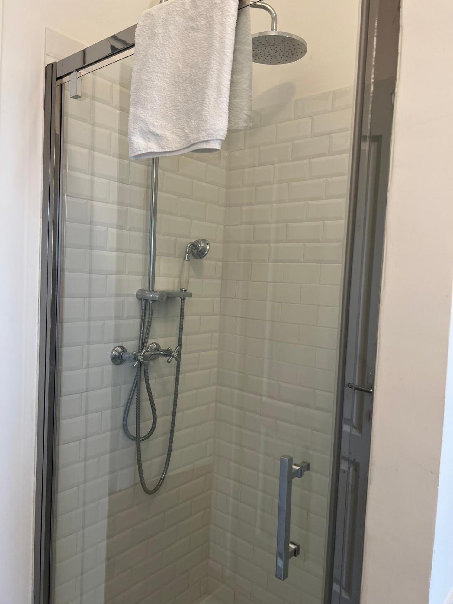 Santa Rosa Florence Apartments 3 Bedrooms - Private Parking Exterior foto