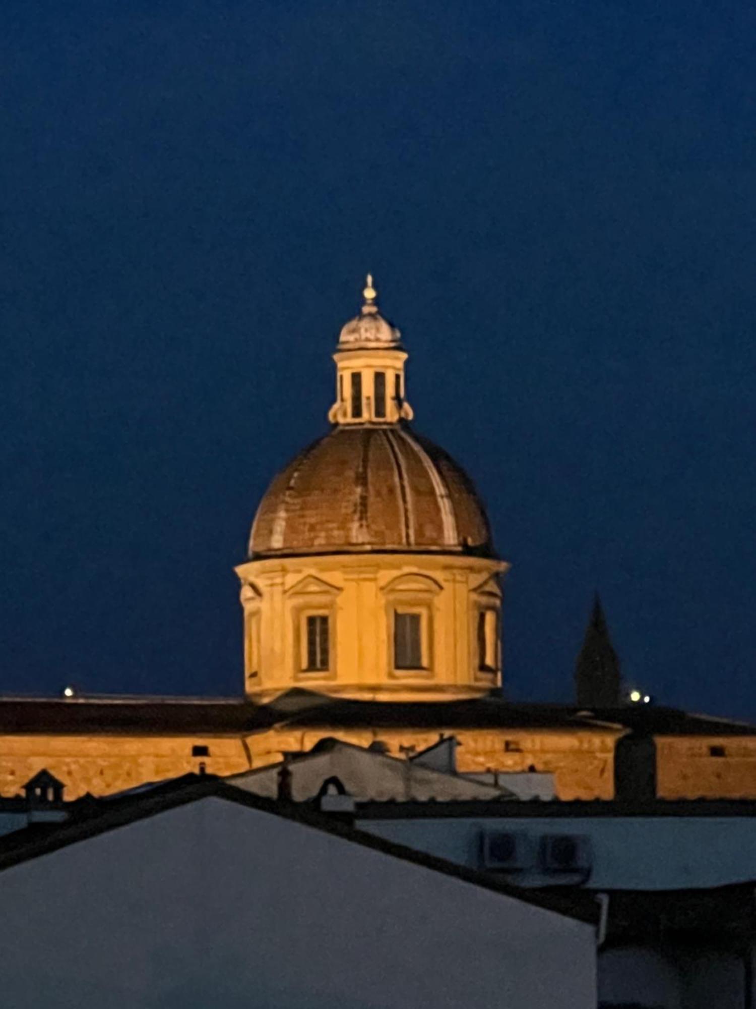 Santa Rosa Florence Apartments 3 Bedrooms - Private Parking Exterior foto