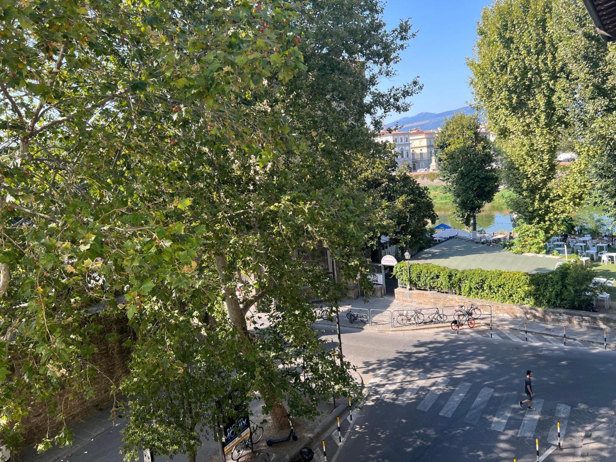 Santa Rosa Florence Apartments 3 Bedrooms - Private Parking Exterior foto